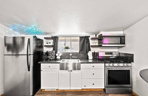 Sunnyside House | Denver Group Compound: Sleeps 30! Game Rooms, Hot Tub, Private Chef + ShuttleVan