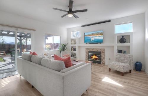 Wildomar House | Desert Escape Home with 3BD 3BA with Pool and Jacuzzi