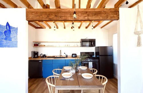 Los Angeles House | Designed by an LA based architect with a front yard in the heart of LA.