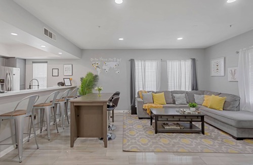 Los Angeles House | Designer LA Townhome Near Sofi/LAX