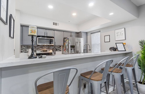 Los Angeles House | Designer LA Townhome Near Sofi/LAX
