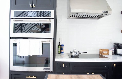 Los Feliz House | Designer Loft w Private Rooftop - 5 Mins to Hollywood