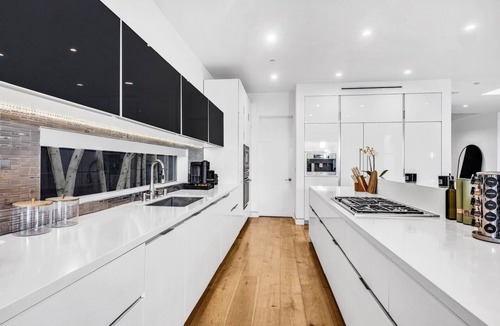 Beverly Grove House | DESIGNER WEST HOLLYWOOD VILLA with 4 Bedrooms, Pool & Spa