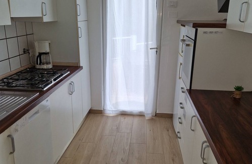 Varazze House | detached villa in Varazze, sea view and private car parking space