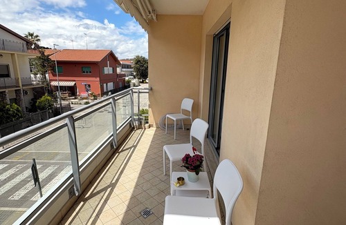 Giulianova Apartment | Dimorè - Three-room apartment 400 meters from the sea with parking included