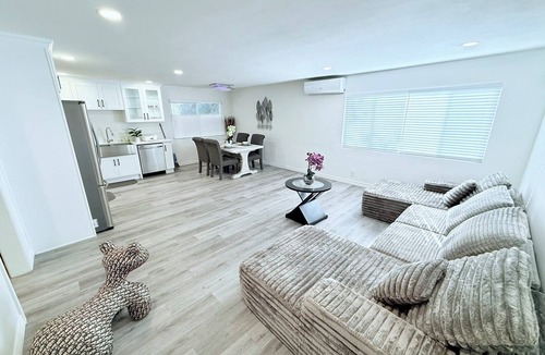 Upland Apartment | Discounted Large Upland 2 Master Bedrooms - Close To Airport, Convention Center
