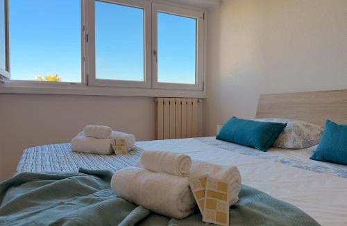 Anzio Apartment | DOMUS NERONIS - Bright, spacious and well-connected sea-view apartment - A walk away from the beach, ANZIO city center and the train station - Close to Faro di Capo d Anzio, Villa Imperiale and the Roman remains