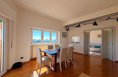 Anzio Apartment | DOMUS NERONIS - Bright, spacious and well-connected sea-view apartment - A walk away from the beach, ANZIO city center and the train station - Close to Faro di Capo d Anzio, Villa Imperiale and the Roman remains