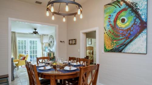 Uptown - Upper Duval House | Dos Casitas by Last Key Realty