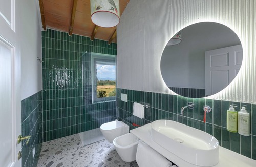 Castiglione della Pescaia House | Double room-Standard-Ensuite with Shower-Courtyard view