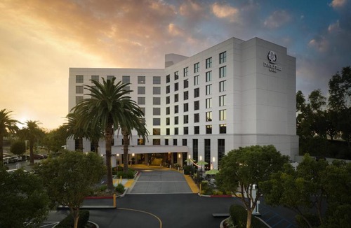 Irvine Hotel | DoubleTree by Hilton Irvine Spectrum