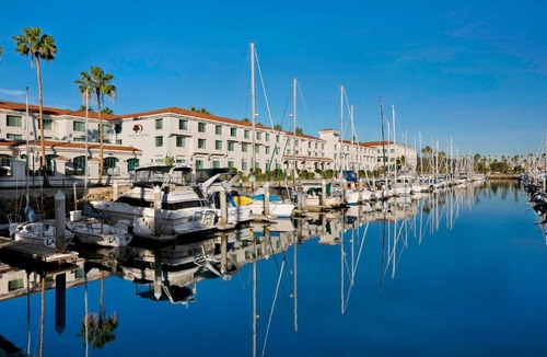 Fort MacArthur Hotel | DoubleTree by Hilton San Pedro