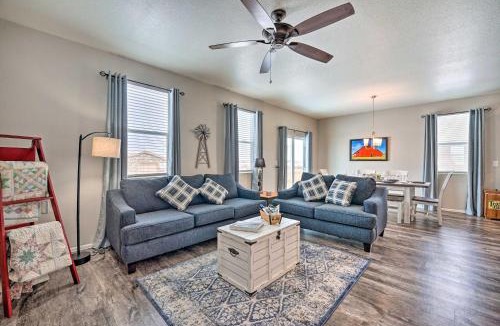 Windsor House | Dreamy Windsor Home with Grill ~ 3 Miles to Lake!