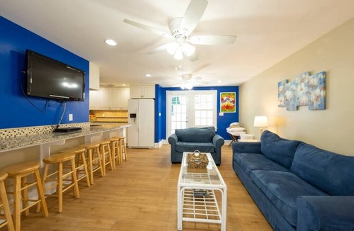 Old Town House | Duval Vibes Pool 10 Guests