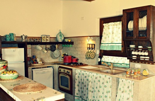 Sismano Villa | EARTHQUAKE COUNTRY HOUSE # 1 "Il Boschetto"