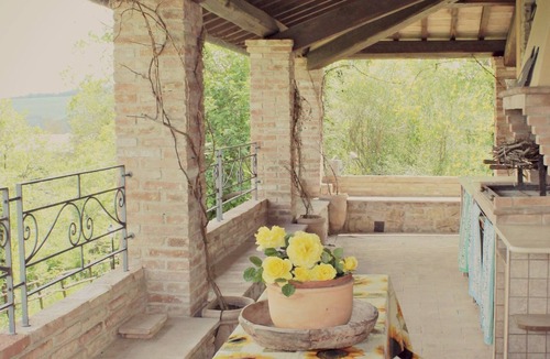 Sismano Villa | EARTHQUAKE COUNTRY HOUSE # 1 "Il Boschetto"