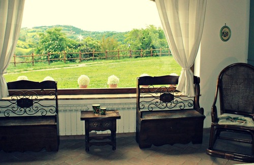 Sismano Villa | EARTHQUAKE COUNTRY HOUSE # 1 "Il Boschetto"