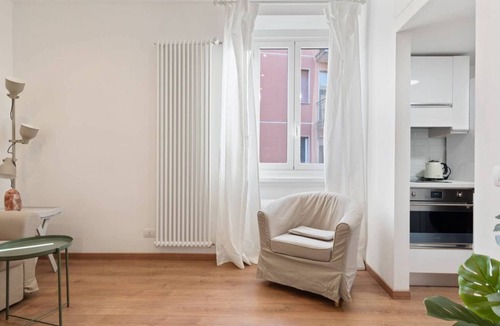 Tricolore Apartment | Easylife - Amazing studio with botanic touch in the Center