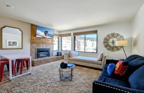 Lakeside Village House | Edgewater 1436 by SummitCove Lodging in Colorado