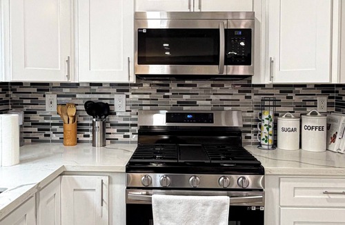 Southridge Village House | Elegant Modern Home near Mary Vagle - Honest Homes