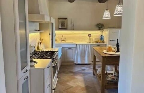 Todi Apartment | Elegant Penthouse Apartment with Panoramic Views