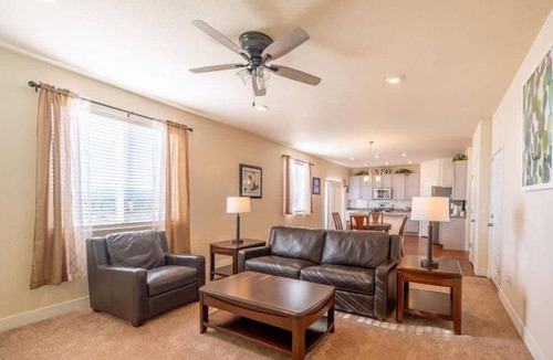 Elbert House | Elegant Spacious 4BR Home Peyton