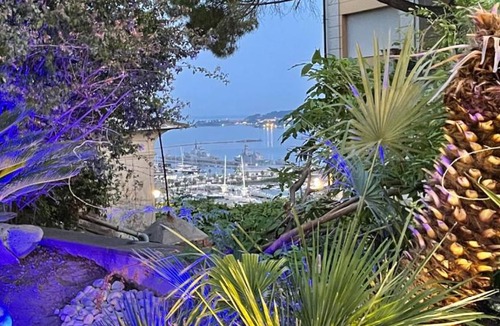 La Spezia Historic Centre Apartment | Elite Cinqueterre Design Apartment Vip Jacuzzi Seaview & Garden