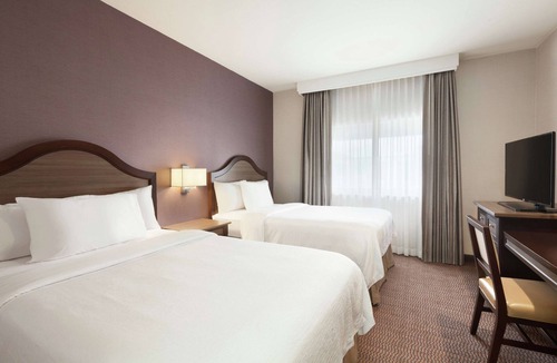 Temecula Hotel | Embassy Suites by Hilton Temecula Valley Wine Country