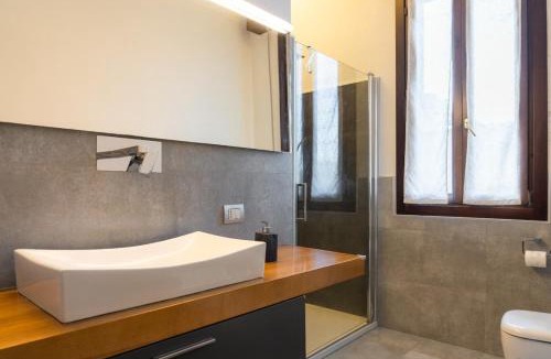 San Faustino-Madonnina-Quattroville Apartment | Emilia Suite Space