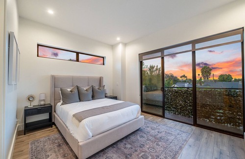 Pico - Robertson House | Enchanting Luxury in Beverlywood