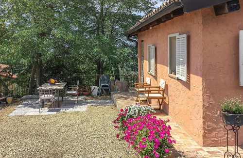 Vallebona House | Enjoy a fantastic view of the countryside and the sea in the horizon.