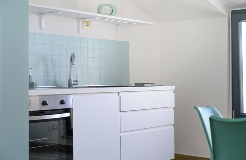 Marta Apartment | Esmeralda - Stunning Lake View Attic with Kitchen and TV