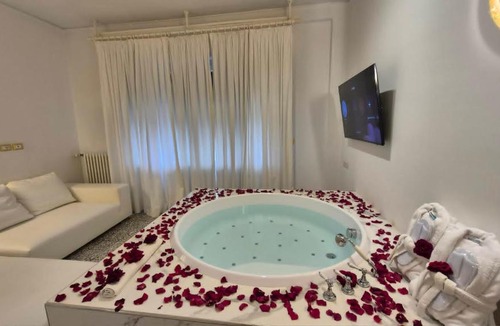 Sanremo Hotel | Eveline 2 - Piscina Privata o Jacuzzi