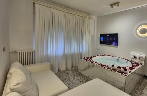 Sanremo Hotel | Eveline 2 - Piscina Privata o Jacuzzi