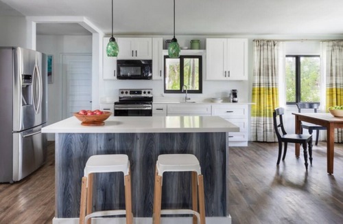 Islamorada Villa | Excellent Choice for Families! Full Kitchen, Pool, Pet-friendly, Free Parking!