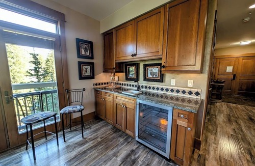 River Run Condo | Exquisite 3 Bdrm Unit, Mtn Views, Summer Festivals