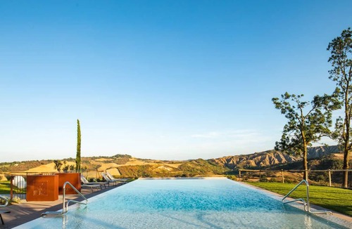 Castel San Pietro Terme Villa | Exquisite luxury villa near Bologna