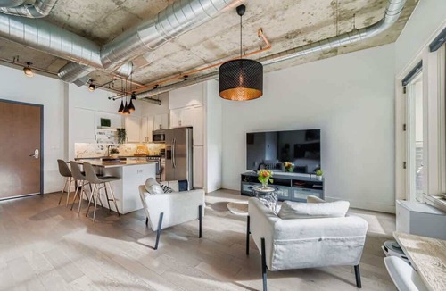 Central Boulder House | Exquisite Peloton Studio w/Large Balcony