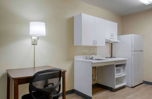 Harbor Gateway South Hotel | Extended Stay America Suites Los Angeles Torrance Harborgate