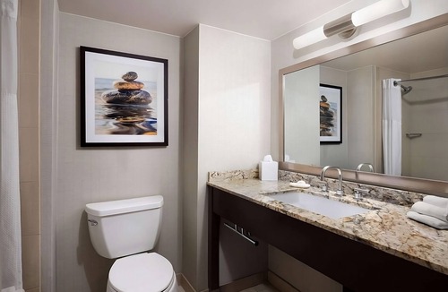 South Redondo Hotel | Family-Friendly Stay! 4 Large Units, Pets Allowed, Close to South Bay Ocean