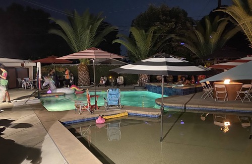 The Plaza House | Family Retreat near Disney, Knotts, Beaches, Aquarium, Gondala, Entertainment.