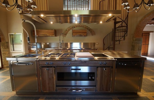 Porrena House | Fantastic Tuscan Villa, heated Pool large party room and professional kitchen.