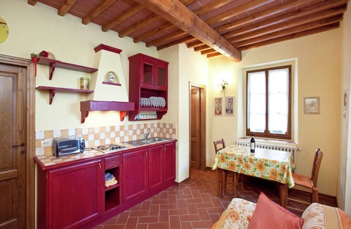Loro Ciuffenna House | Farmhouse in Loro Ciuffenna with Pool & Garden
