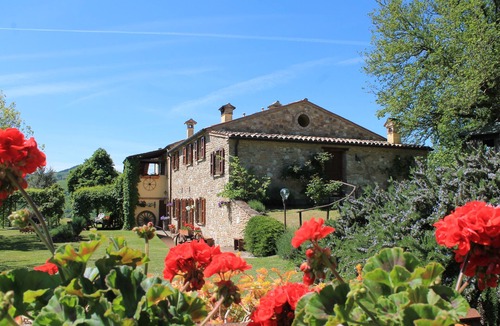 Urbino Apartment | Farmhouse in the hills. Dependance for 4/6 people. Panoramic view!