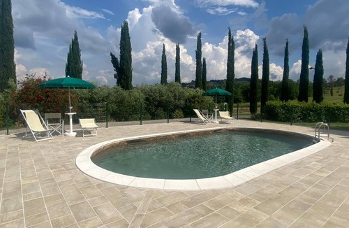 Pomarance Apartment | Farmhouse in Tuscany with pool