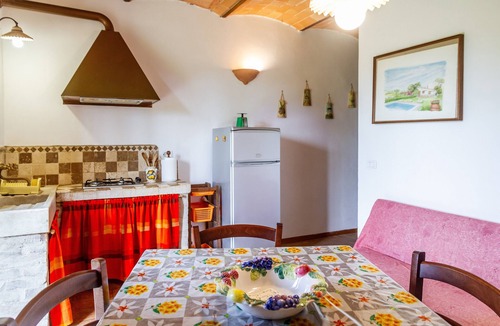 Braccagni Other | Farmhouse 'Le Gerlette - Il Granaio' with Shared Pool, Wi-Fi and Air Conditioning