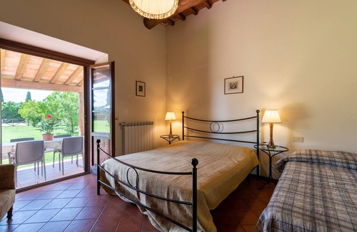 Laterina House | Farmhouse 'Mulino ' with Shared Pool, Terrace & Wi-Fi