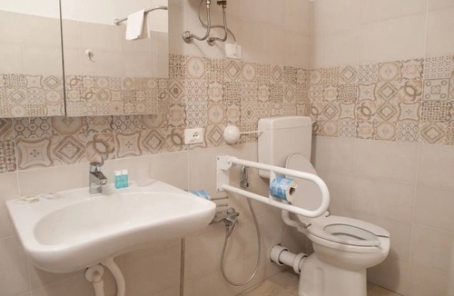 Piombino Other | Farmhouse 'Trilocale Vicino Al Mare' with Private Garden, Wi-Fi and Air Conditioning
