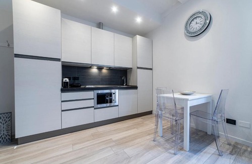San Donato Apartment | FASHION APARTMENT SILVER Bologna