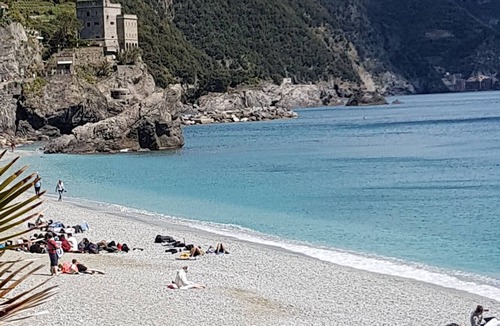 Cinque Terre Apartment | Fegina Deluxe 3 Bedrooms 3 Bathrooms